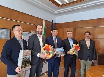 Директорът на Китайския културен център в Смолян: "Предлагате много добри туристически продукти"