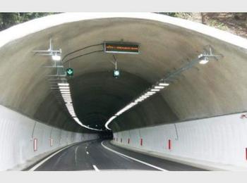 Подменят лампите в тунела на пътя Девин – Михалково