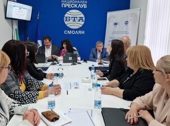 Експерти представиха успешни европейски проекти на местна конференция по проект "Европа на Балканите: Общо бъдеще" в Смолян