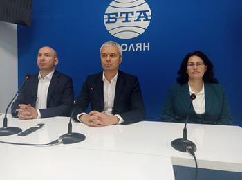 Костадин Костадинов в Смолян:  „Ако няма висока избирателна активност, държавата ни ще продължи да се управлява от досегашните престъпни субекти – ПП-ДБ, ГЕРБ  и ДПС“