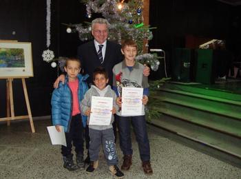 Три деца от област Смолян с награди от конкурса "“С очите си видях бедата"