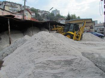 Над 1000 тона сол зареди почистващата фирма “Титан Клинър” за поддръжката на улиците в Смолян през зимата