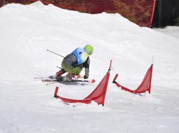26 сноубордисти и 21 скиори мериха сили в състезанията Chepelare Resort Extreme Weekend 2012 