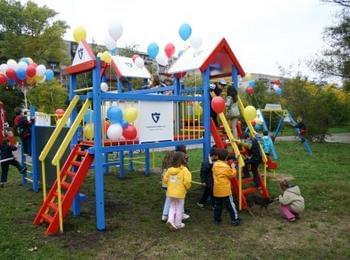 Започва изграждане на детски площадки в Смолян