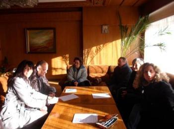 Кметът Мелемов се срещна с представители на ДНЕС и обсъдиха важни проблеми