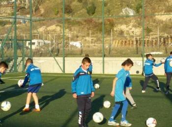 „Валенсия“ откри училище по футбол в Рудозем