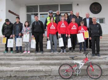  Общински кръг на викторината по безопасност на движението „Да запазим децата на пътя“ се проведе в Доспат