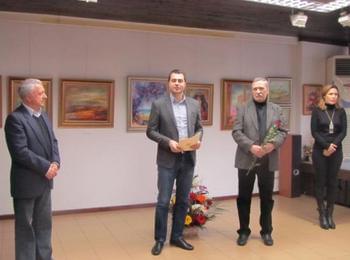 Художникът Симеон Николов представя самостоятелна изложба в КДК