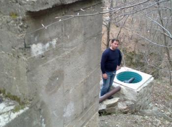 Кметът на Мадан провери изпълнението на проекта за нов водопровод във Върбина