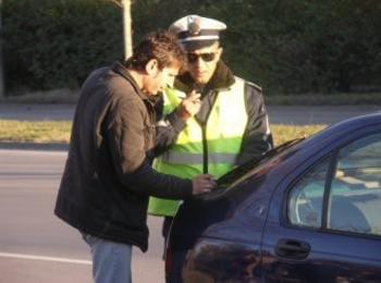 Започват засилени полицейски проверки за пияни и дрогирани шофьори