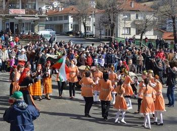  Дора Янкова почете  20-годишният юбилей на  Тодоровден в Момчиловци
