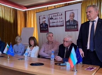 Румен Петков в Смолян:17-те в листата на „Коалиция за България“ не са част от статуквото, а са носители на интелектуална мощ и сила