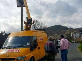 В община Неделино започна подмяната на уличното осветление 