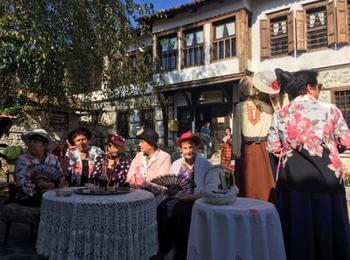 Възстановка "Един пазарен ден отпреди 100 г." представиха в Етнографския комплекс в Златоград