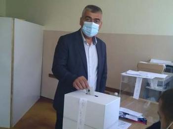 Хайри Садъков: "Гласувах за новия път, по който трябва да поеме страната ни!“