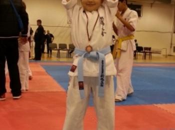 Момиче от Мадан завоюва бронзов медал на национално първенство по карате
