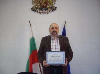  Тодор Бозуков с приз -Кмет на годината от Синдиката на българските учители