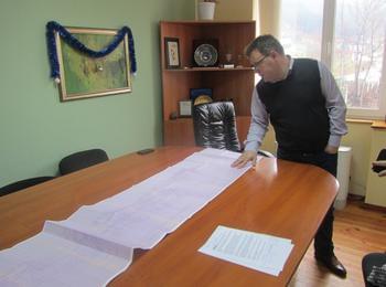 Кметът на Рудозем Румен Пехливанов: Отворихме болница, сега търсим термален извор
