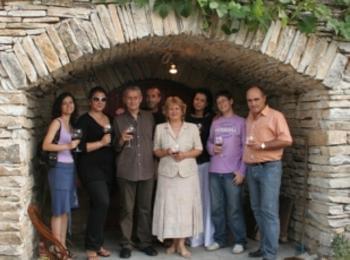 Паси в село Мезек: "Европроектите са спасителният лост за винопроизводството"