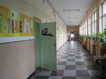   Училищата в община Баните преминават на дистанционен режим