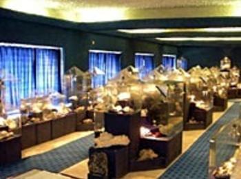 Мадан се включва в „Нощта на музеите” в кристалната зала 	  