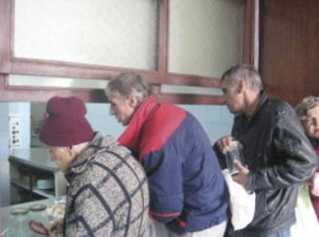82-ма социално слаби ще се хранят в трапезария в Девин