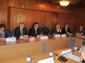 Кметове от област Смолян се отчетоха пред областния управител за изпълнението на бюджет 2012