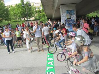  Стотици деца празнуват, Първи юни се отбелязва  в Смолян с много емоции, награди и забавления 
