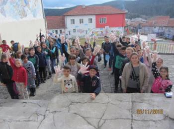 Учениците от Доспат отбелязаха Европейската седмица за намаляване на отпадъците с различни инициативи