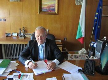 Поздравителен адрес от кметът на Смолян Николай Мелемов