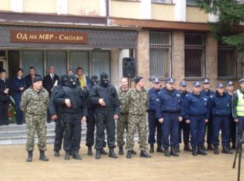 Служители на ОД МВР–Смолян почетоха паметта на загиналия полицай Бончо Чернев