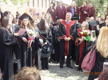 161 бакалаври и магистри получиха дипломите си в ПУ„Паисий Хилендарски”