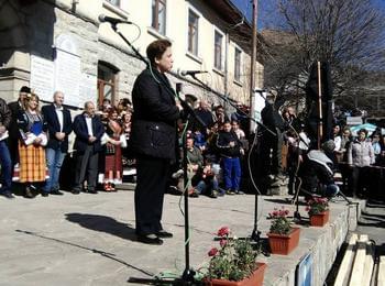 Дора Янкова: В днешната демографска, инфраструктурна и икономическа криза най-важно е да бъдем единни