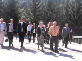 Дора Янкова и кандидатите за общински съветници от БСП почетоха големия християнски празник Петковден