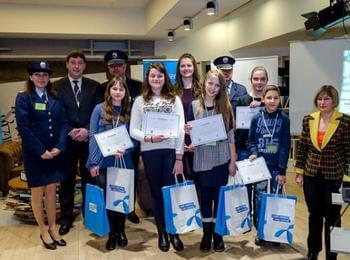 МВР награди наши ученици в борбата за безопасен интернет