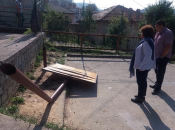 Поредната вандалска проява върху детска площадка в Кетевска махала 