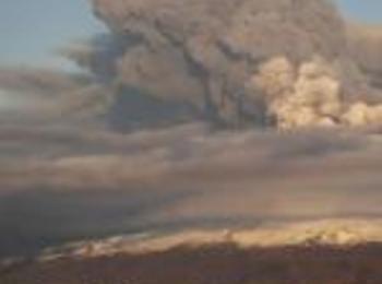 Нов вулканичен облак затваря небето на Ирландия