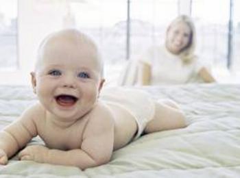 Пет килограмово бебе се роди в смолянската болница