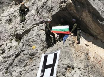 Военнослужещи от 101 Алпийски полк получиха висока оценка за участието си в учение в Италия