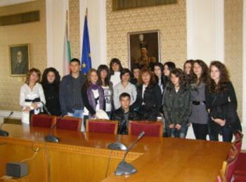 Смолянски ученици посетиха Народното събрание