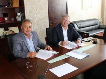 Проект за 400 хил. лева подписа кметът на Доспат – в три села ще се изграждат спортни площадки