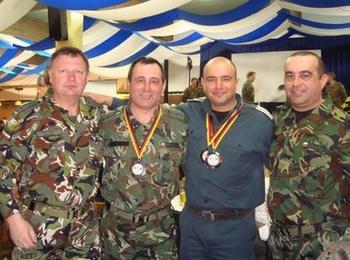 Смолянските алпийци с медали от военно зимно състезание в Германия 