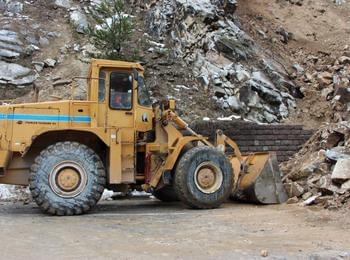  Най-малко за 48 часа ще бъде затворен пътя Смолян-Асеновград, над 4000 тона скална маса е блокирала и двете ленти