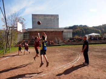 Състезание по стрийтбол отбеляза началото на кампанията "Да спортуваме заедно" в област Смолян