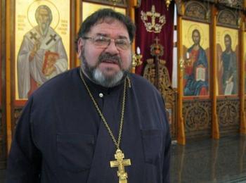  Отец Димитър Михайлов  съхрани в книга паметта на четири рода