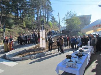 Жителите на „Станковица“ и „Боровец“ в Райково призоваха Дора Янкова да открие официално ремонтираните улици