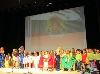 Благотворителен концерт „От деца за деца” в помощ на фонд „Инвитро” събра средства, за да се роди още едно дете