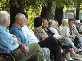 Средната продължителност на живота в България се увеличава до 74,7 години