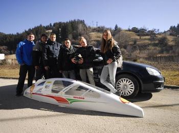  Учениците от Чепеларе показаха нов електромобил, с който ще участват в Shell Eco-marathon 