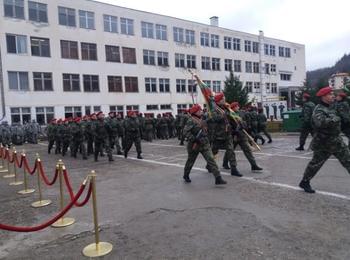  Кандидатите за кадрови войници в 101-и Алпийски полк в Смолян са 111 